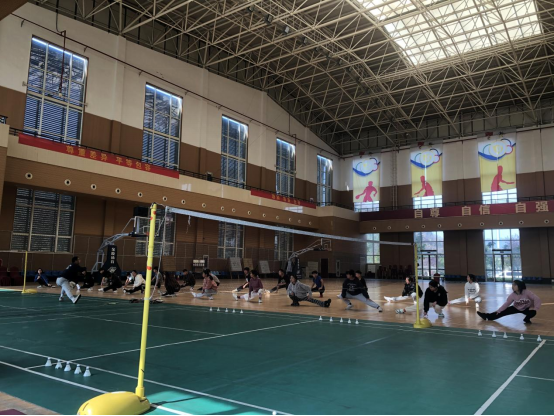 基础教学部开展新教师公开课听评活动